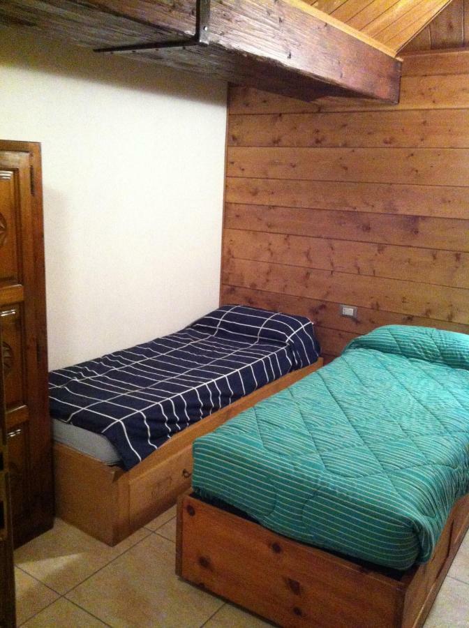 Chez Soi Taverna Alloggio A Courmayeur Kültér fotó