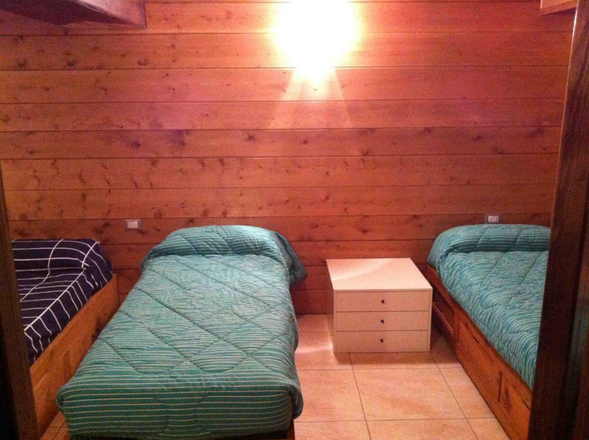 Chez Soi Taverna Alloggio A Courmayeur Kültér fotó